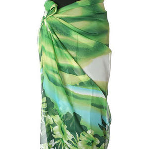 Sarong/Pareo Tropical Print. New without Tag